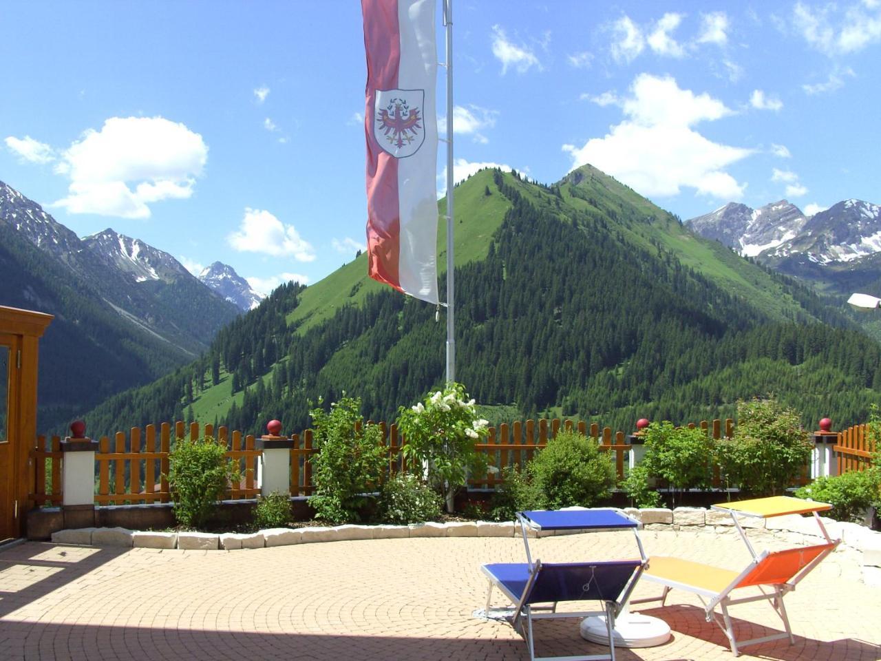 Gasthof Bergblick Berwang Luaran gambar